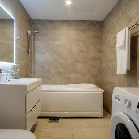 Apartamento Foorum Penthouse Next To The Old Town *